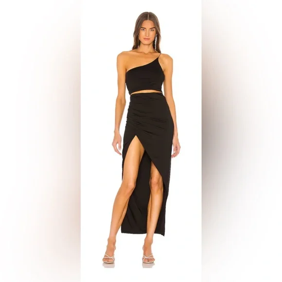 Superdown Lydia Maxi Skirt Set in Black. Size Medium - Picture 3 of 9